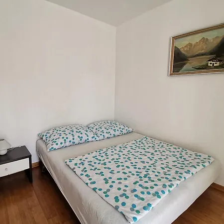 Apartment Lucic Porec Exterior photo